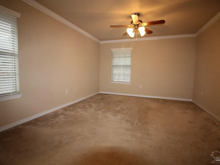 4479 Winona Ln — Photo 10