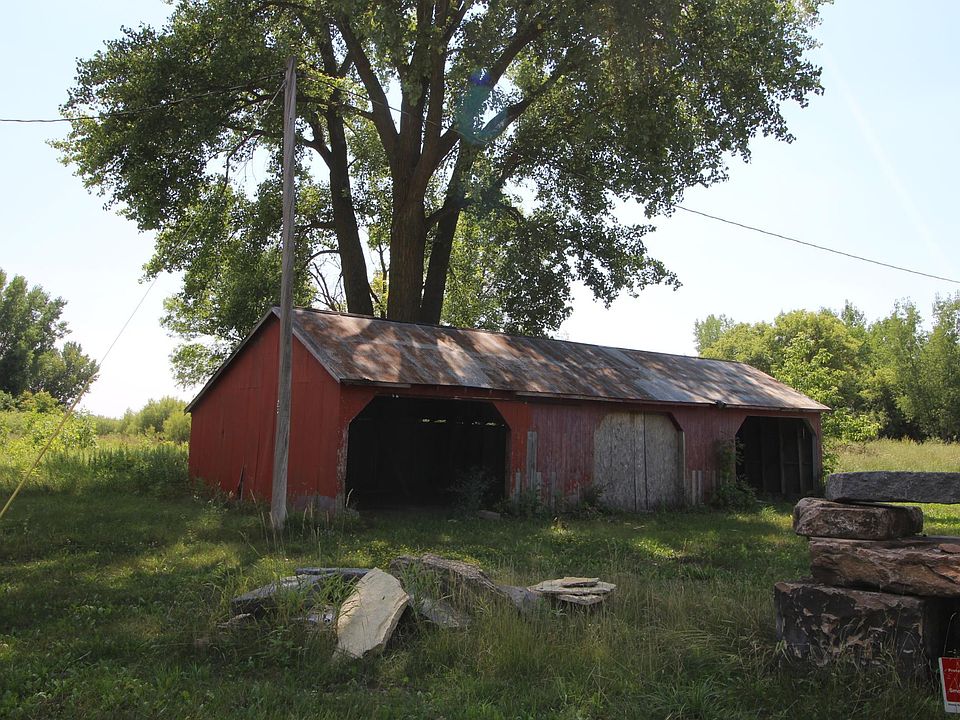 2nd image of 18140 Fenway Ave N