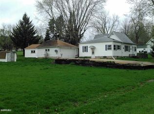 313 Courtland St, Warren, IL 61087