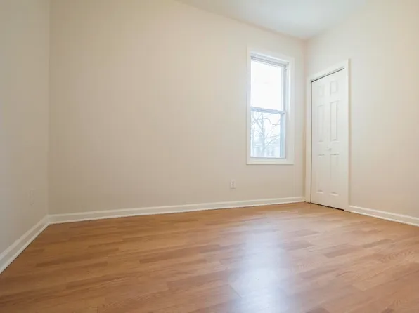 15 Dwight Street image 11 of 18