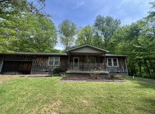 1860 Garrison Branch Rd, Cottontown, TN 37048