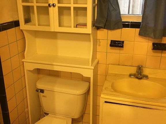 3rd image of 2352 College St