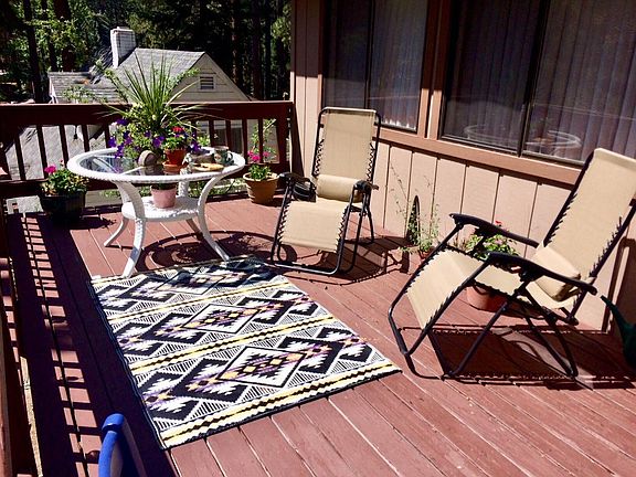 Front porch and entry way