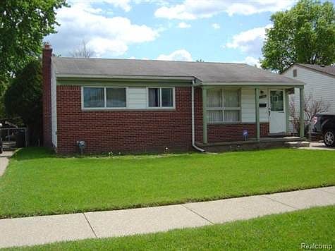 1st image of 34693 Avondale St