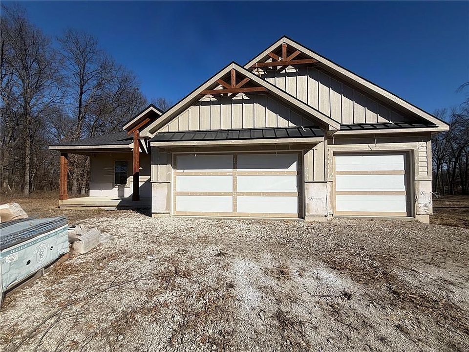 1st image of LOT 13 NW County Road 1501 Rd
