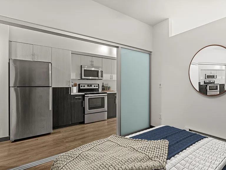 Icon Apartments — Photo 12