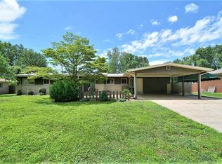 1033 S Burkhardt Rd, Evansville, IN 47715