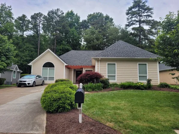 9131 Brightleaf Pl, Charlotte, NC 28269