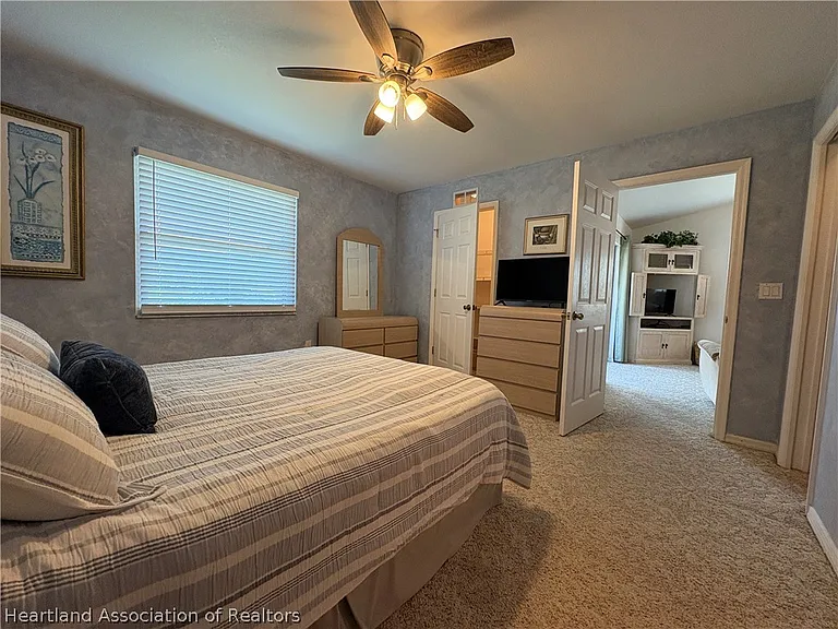 2103 Villaway E — Photo 18