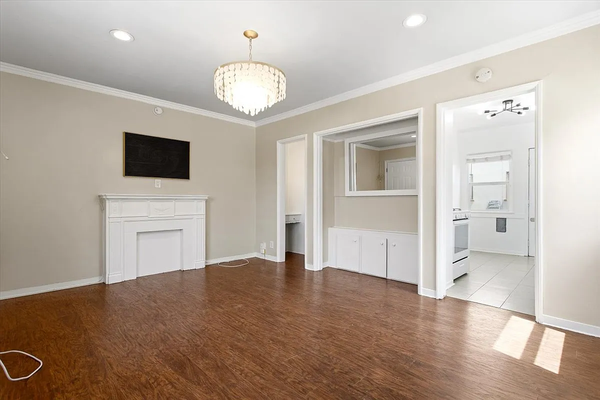 Studio, 356 sqft, $1,550 — Photo 4