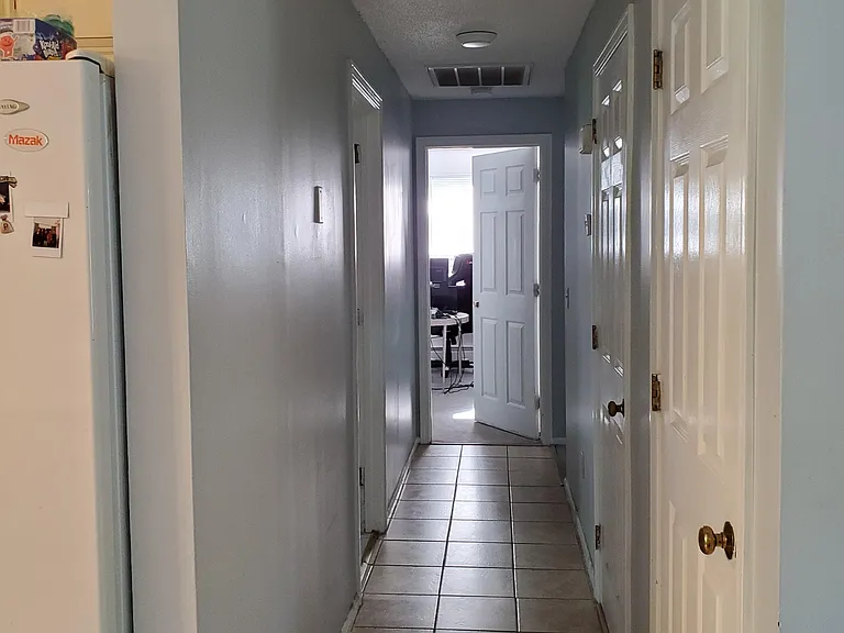 7 Croydon Dr — Photo 10