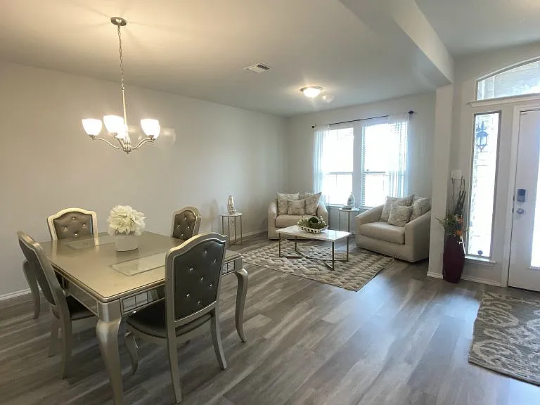 2611 Cortona St — Photo 3