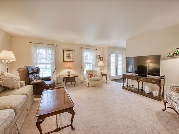 4th image of 761 Wyngold Dr