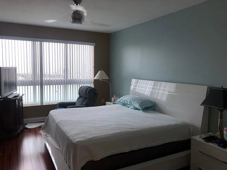 241 Riverside Dr #2102-2 — Photo 36