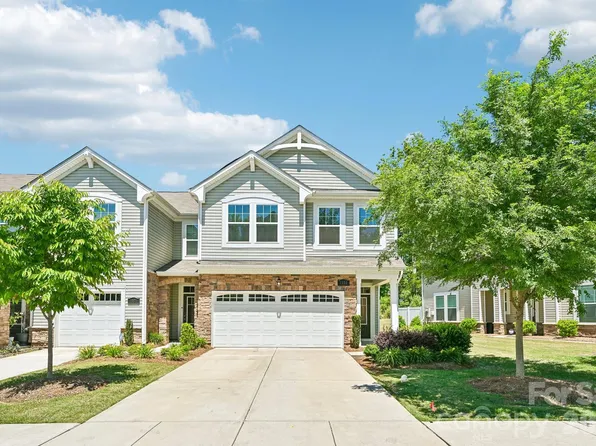 1325 Southern Sugar Dr, Charlotte, NC 28262
