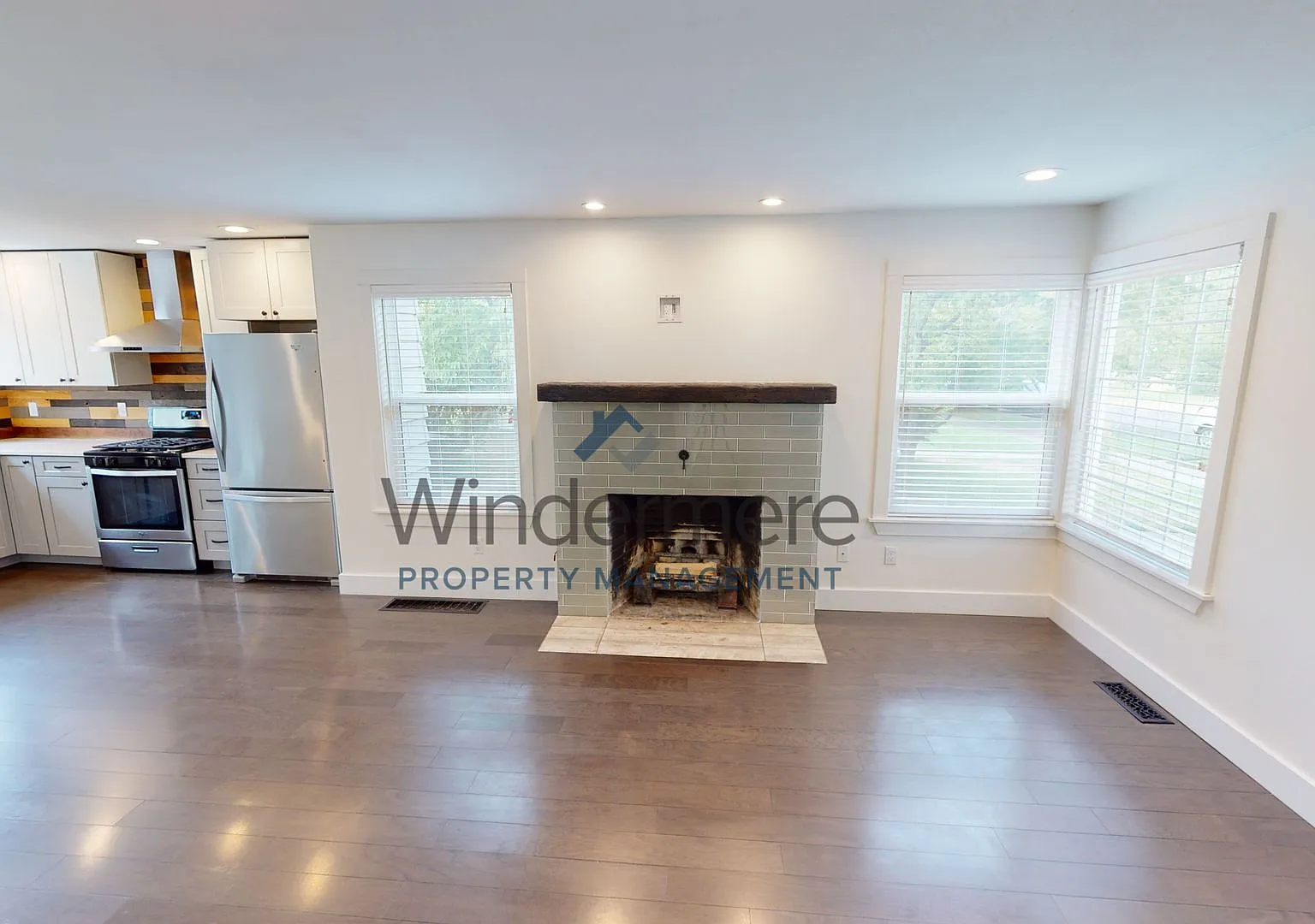 1346 Bonsella Fenced Backyard, Stainless Steel Appliances — Photo 3
