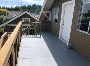 7042 NE Hoyt St, Portland, OR 97213