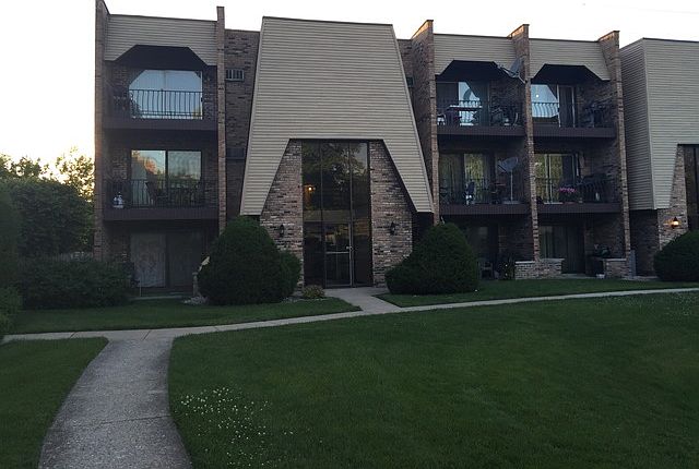 1st image of 7316 S Blackstone Ave #35