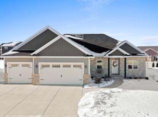 1886 Wizard Way, De Pere, WI 54115