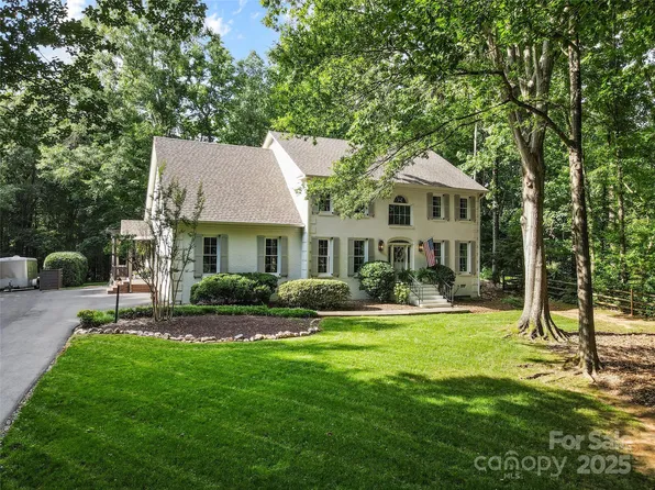 3717 Bounty Ct, Matthews, NC 28104