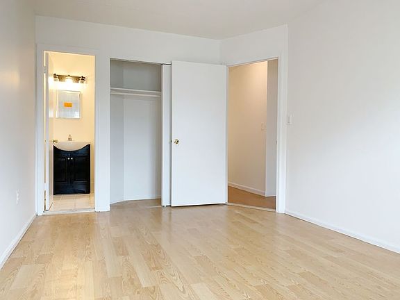 3rd image of 1258 Dekalb Ave #1