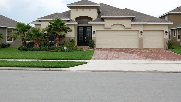 1st image of 711 Mossyrock Ave