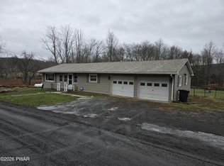 870 Pratt Hollow Rd, Nicholson, PA 18446