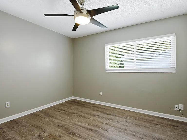 2914 Cypress Green Dr — Photo 25