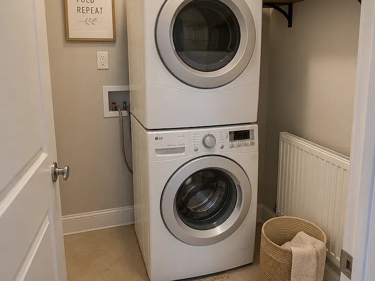 190 Mississaga St W #1 — Photo 5