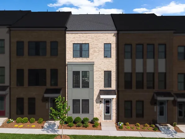 13928 Aviation Pl, Herndon, VA 20171