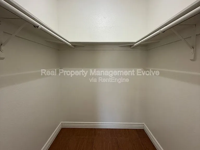 3626 W Angela Dr — Photo 22