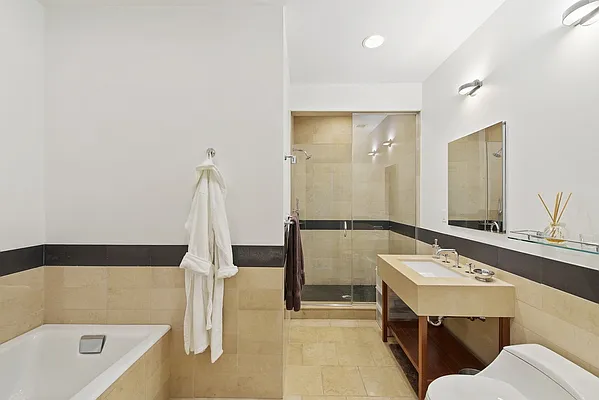 Sold by Nest Seekers International | media 15