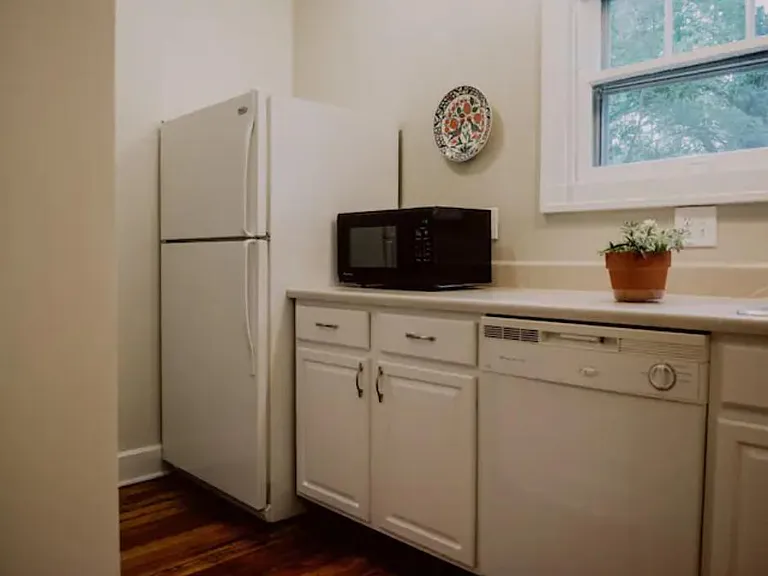 4248 N College Ave — Photo 20
