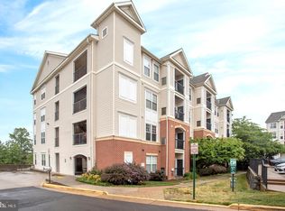 11326 Aristotle Dr #4-202, Fairfax, VA 22030