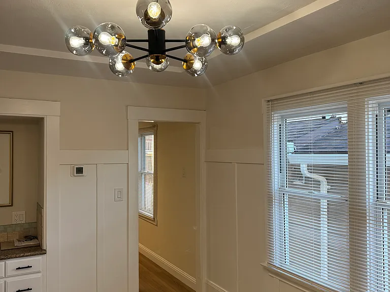 4732 Congress Ave — Photo 9