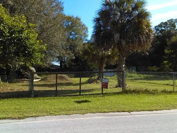 100 3rd St, Eloise, FL 33880