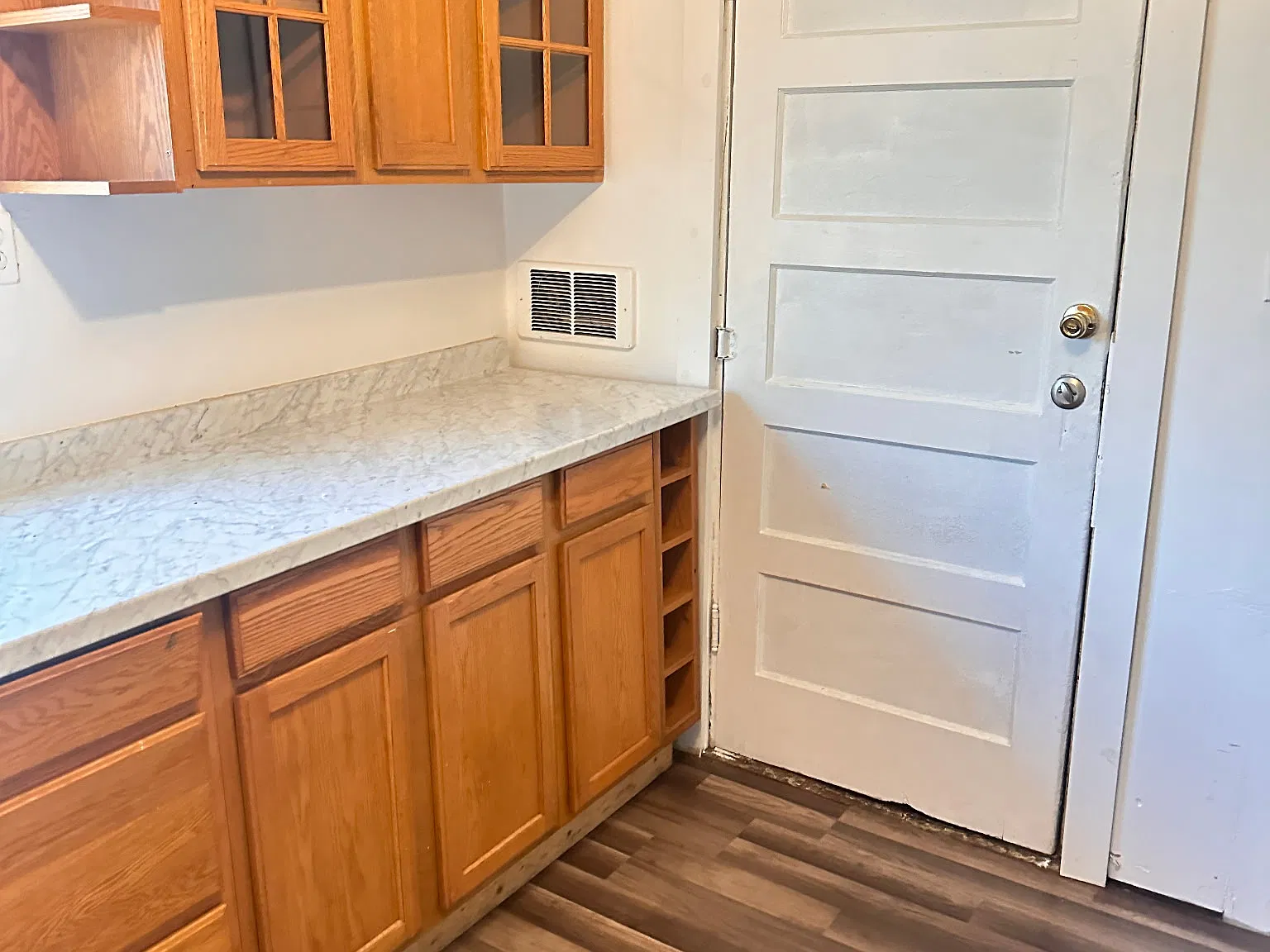1 bed, 989 sqft, $1,700 — Photo 4