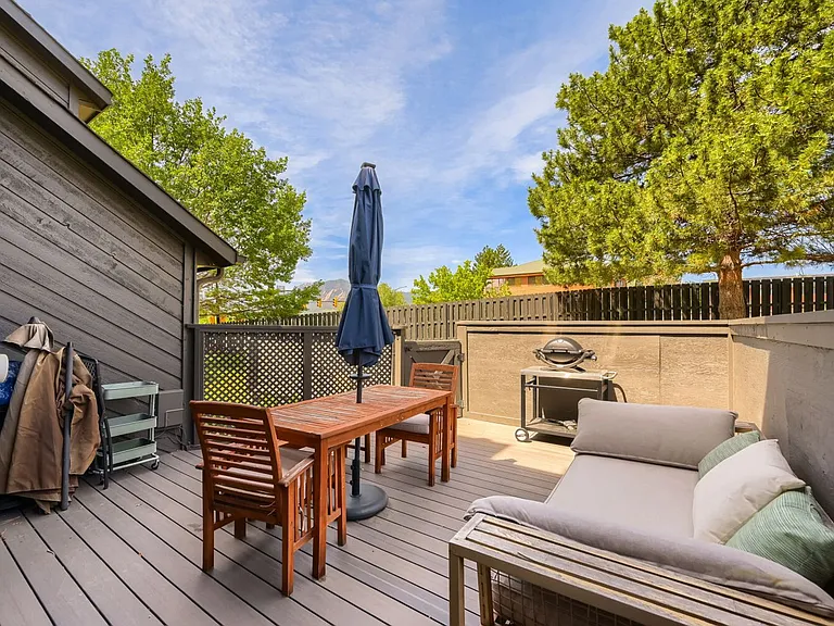 3015 Edison Ct — Photo 12