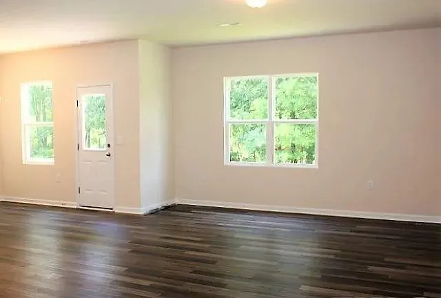 2076 Hosel Ln — Photo 13