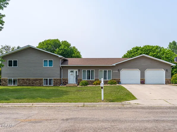 1601 Alexander Ave, Crookston, MN 56716
