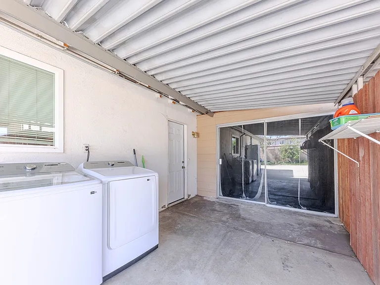 829 E Camino Real Ave — Photo 29