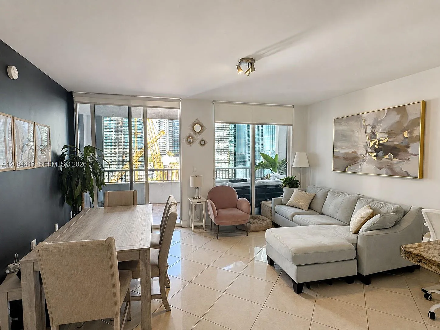 The Sail Condo — Photo 1