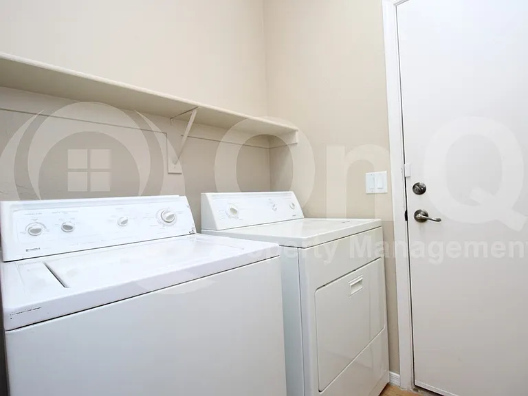 807 W Sunset Dr — Photo 36