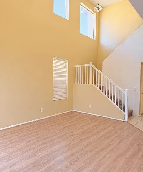1802 S 114th Dr — Photo 11