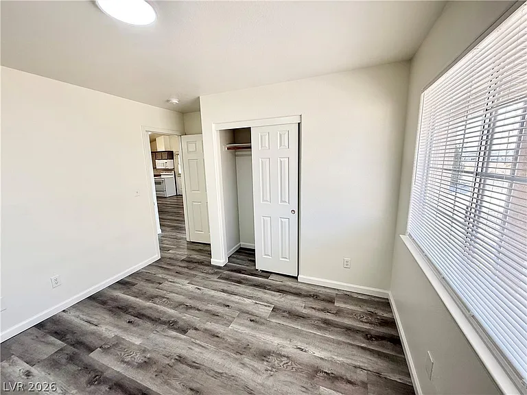 1031 Karen Ct #B — Photo 8