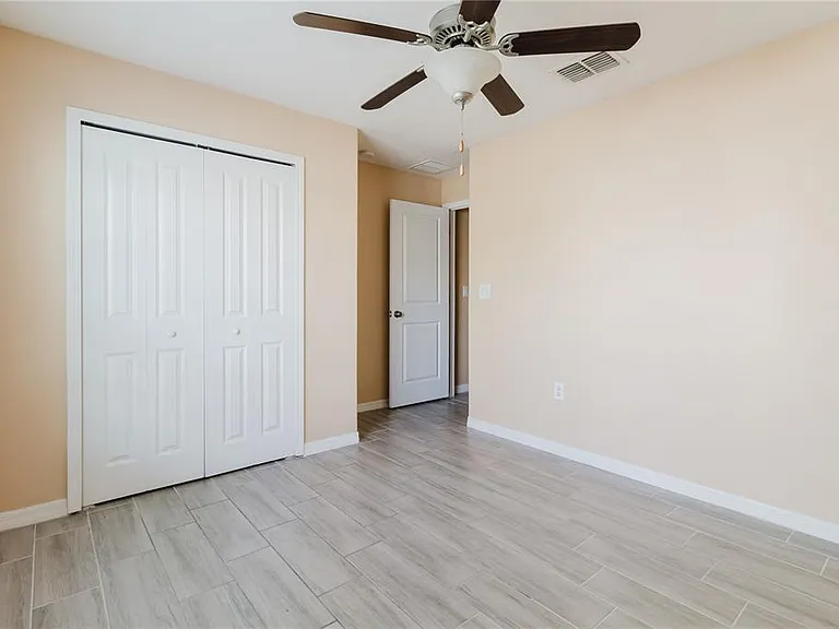 304 Cascade Bend Dr — Photo 38