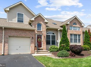 318 Windsor Pl, Macungie, PA 18062