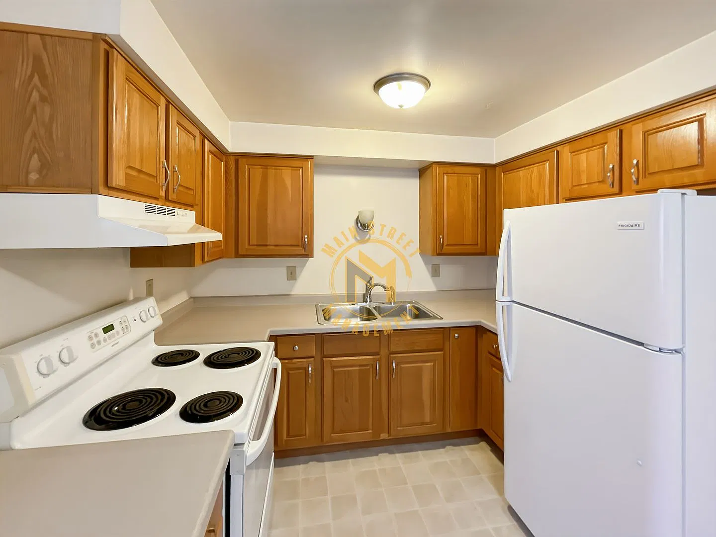 2445 Woodale Ave. — Photo 2