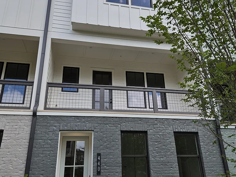440 Argosy Park Cir — Photo 2
