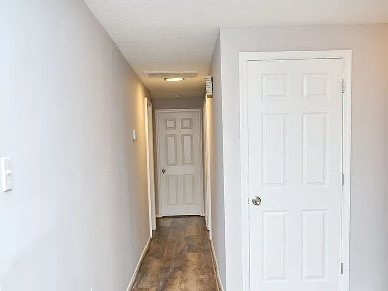 1314 Harwich Dr — Photo 25